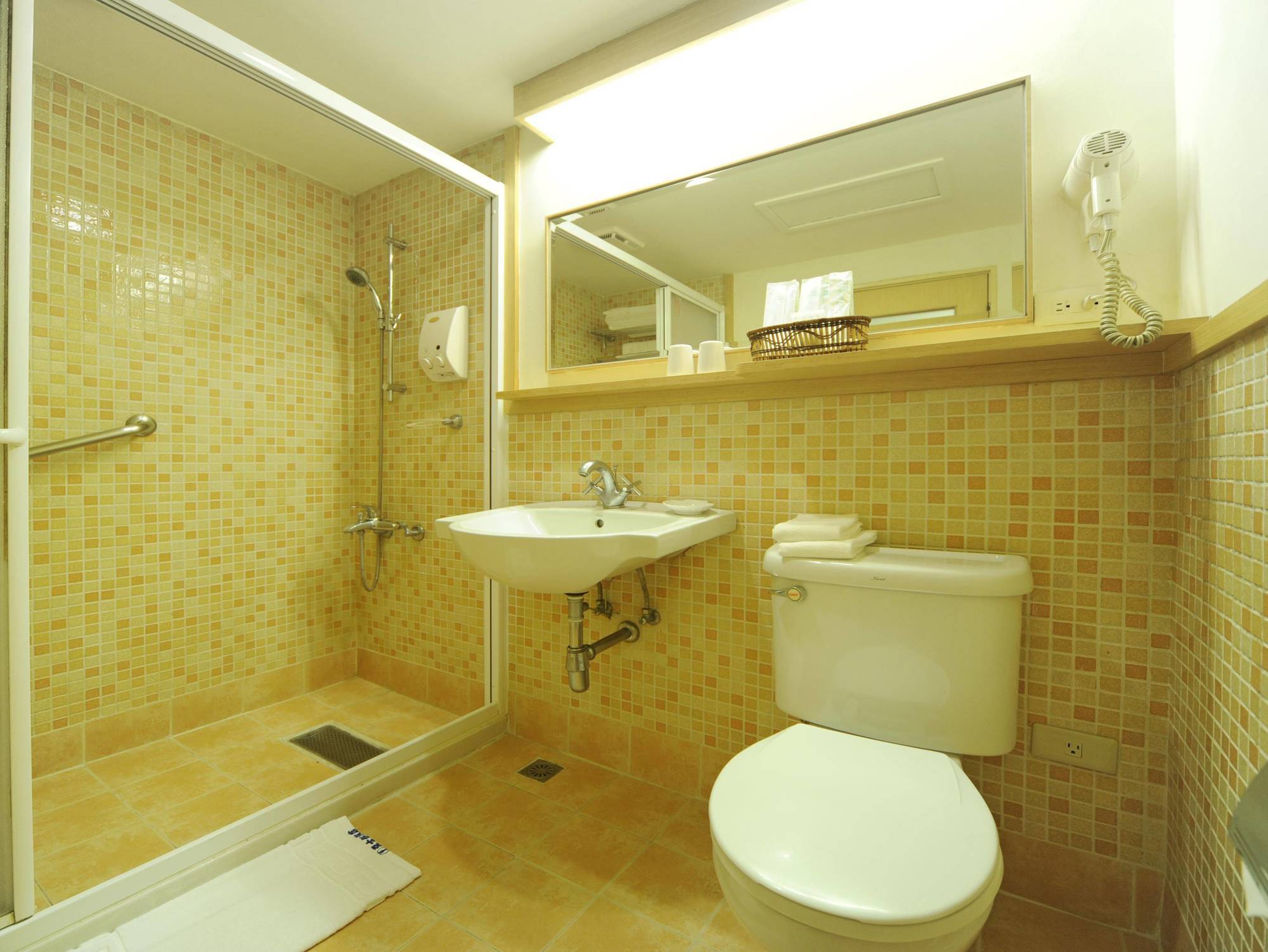 Astar Hotel Hualien City Exterior photo