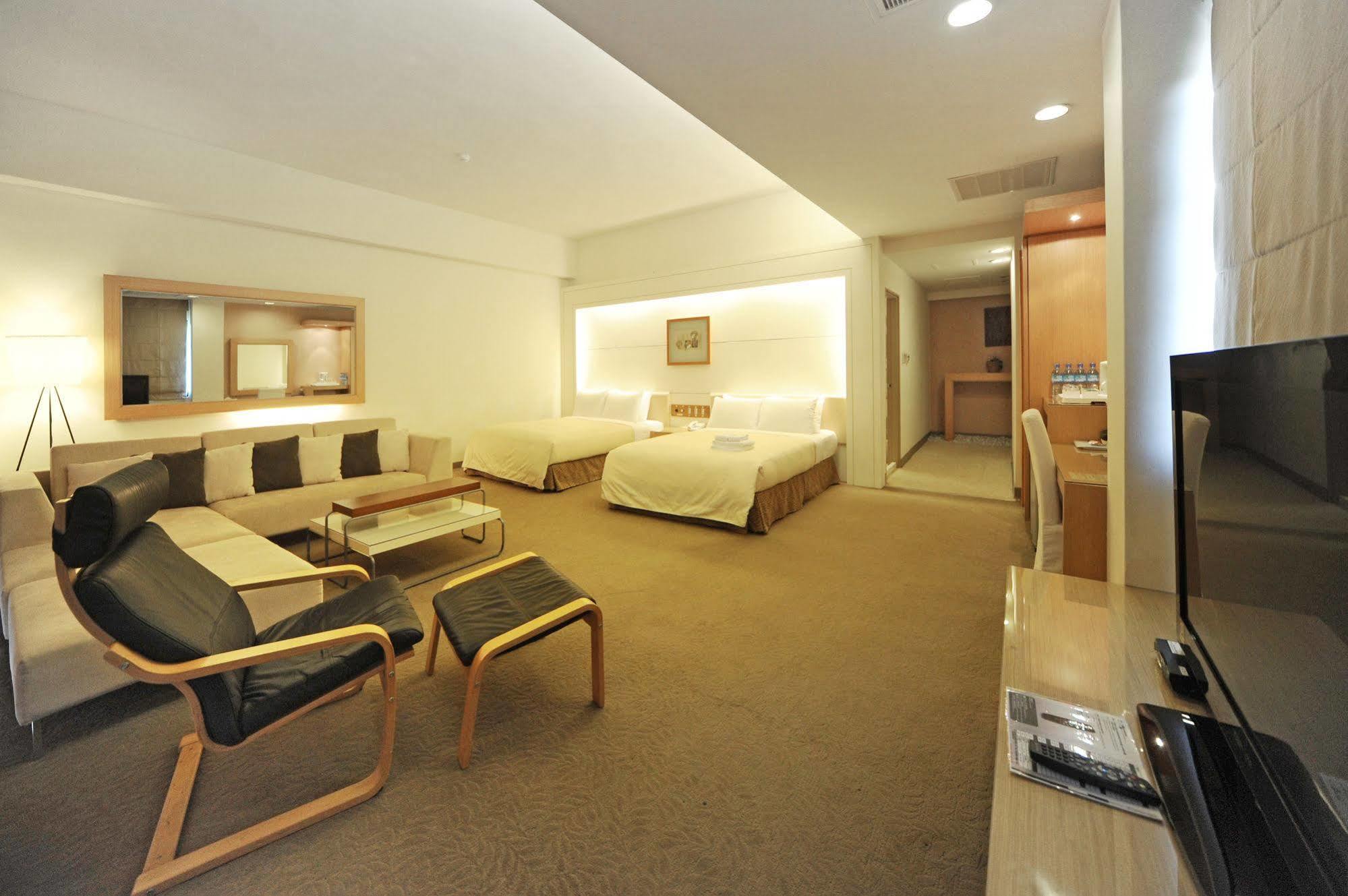 Astar Hotel Hualien City Exterior photo